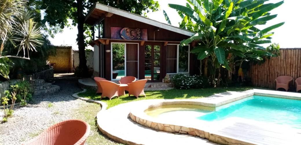 Kokrobite Gardens Restaurant And Guest House Zewnętrze zdjęcie
